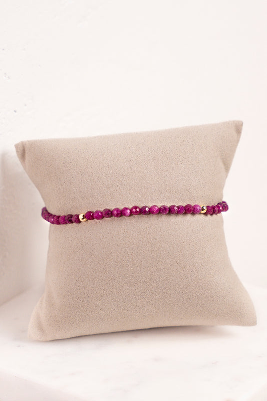 Bracelet en or 14 carats et rubis