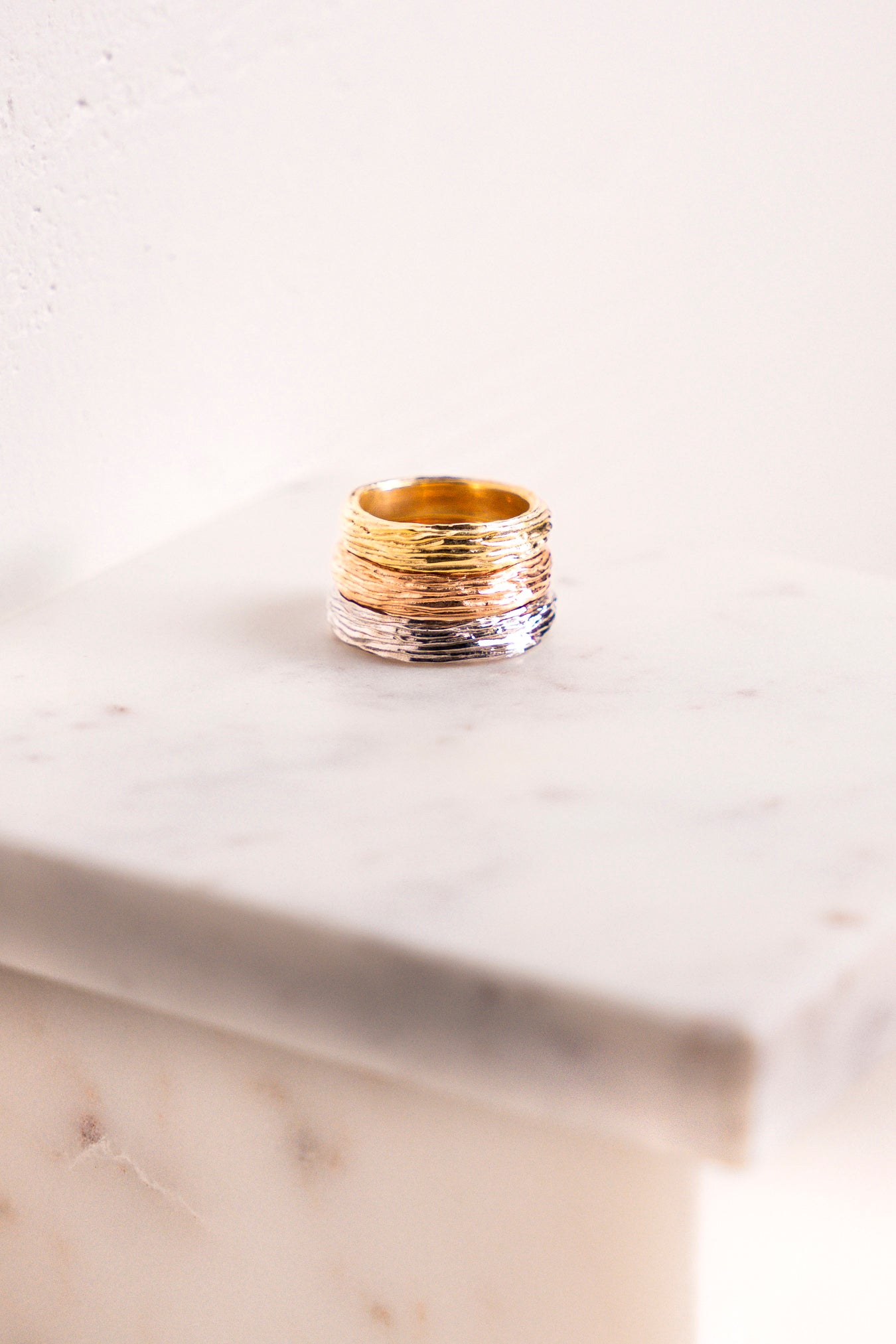 The Headless Oak Ring