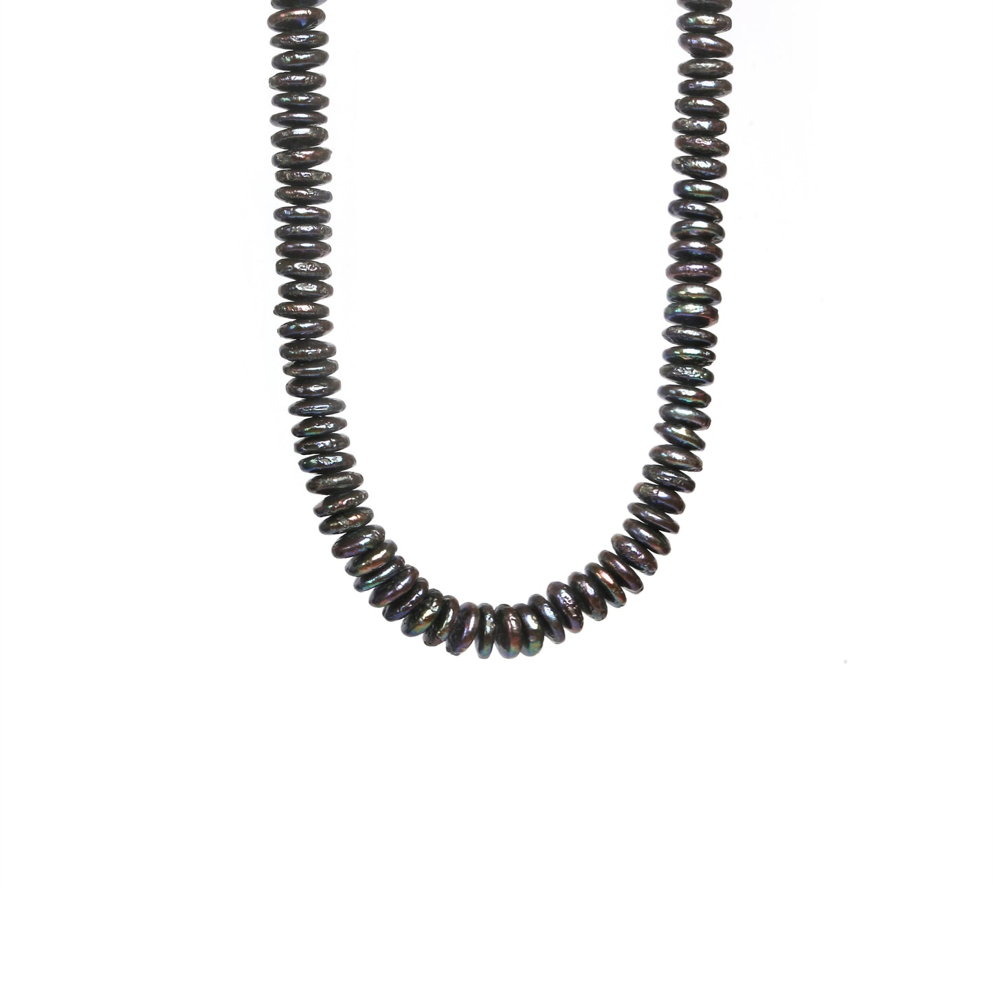Button-Shaped Pearl Necklace