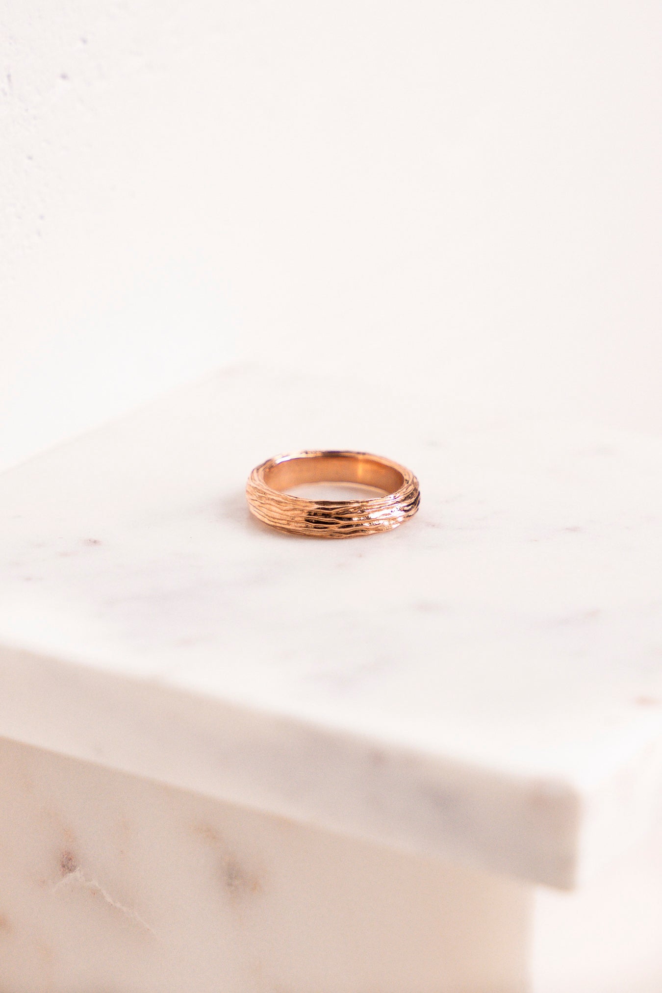 The Headless Oak Ring