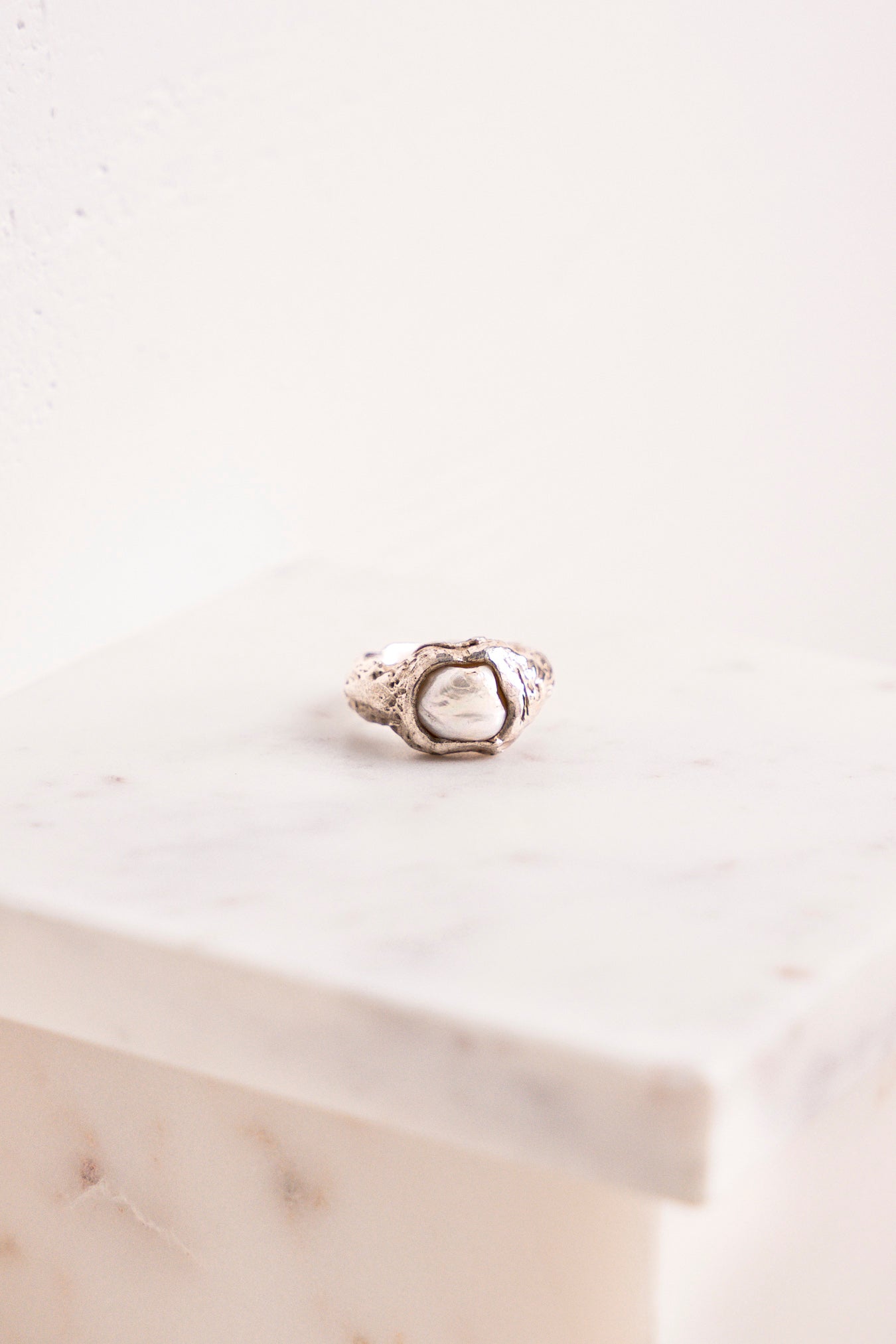 Mermaid pearl store ring