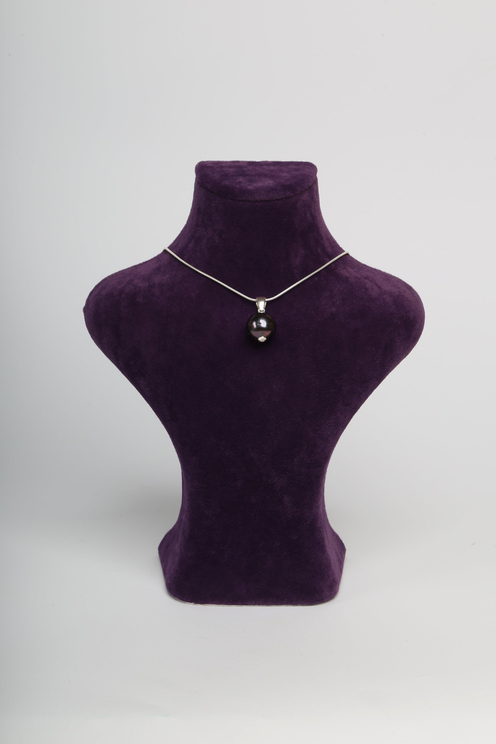 The Black Pearl Pendant - KIELLE OFFICIAL