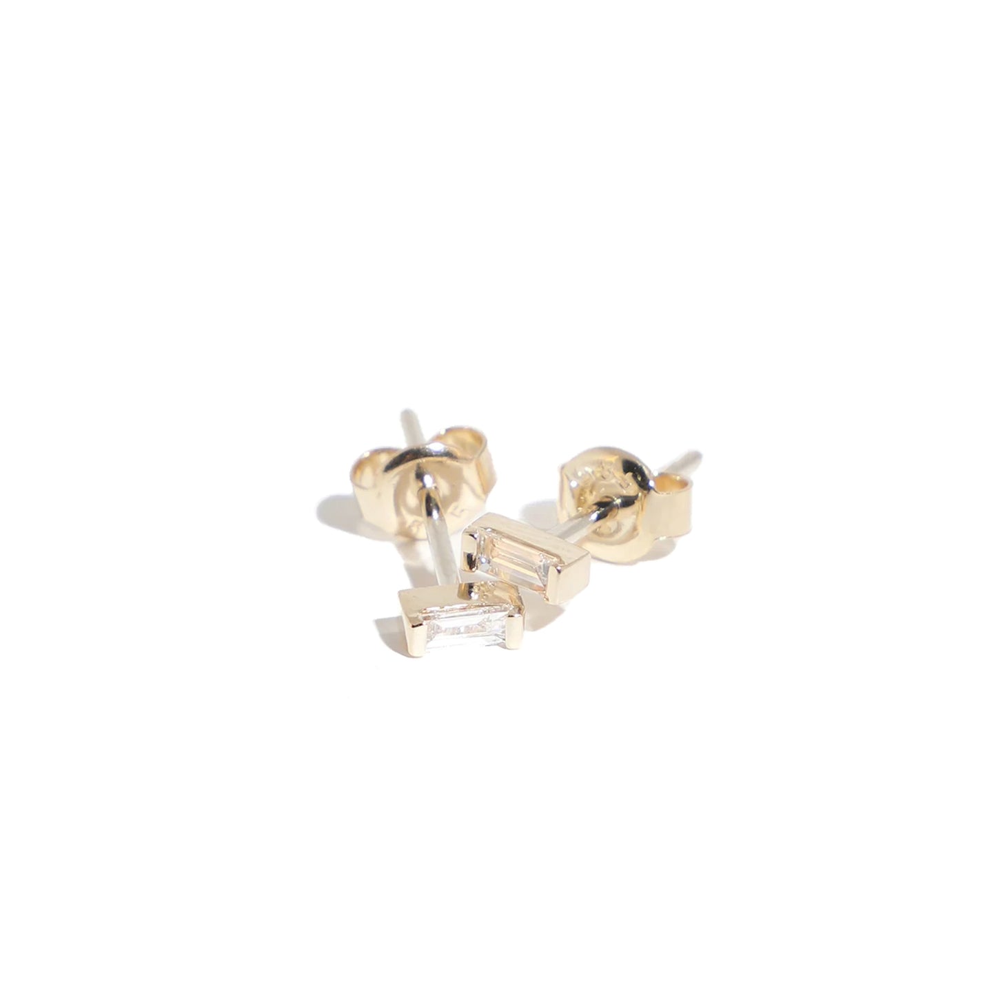 Boucles d'oreilles baguette en or 14 carats et diamants