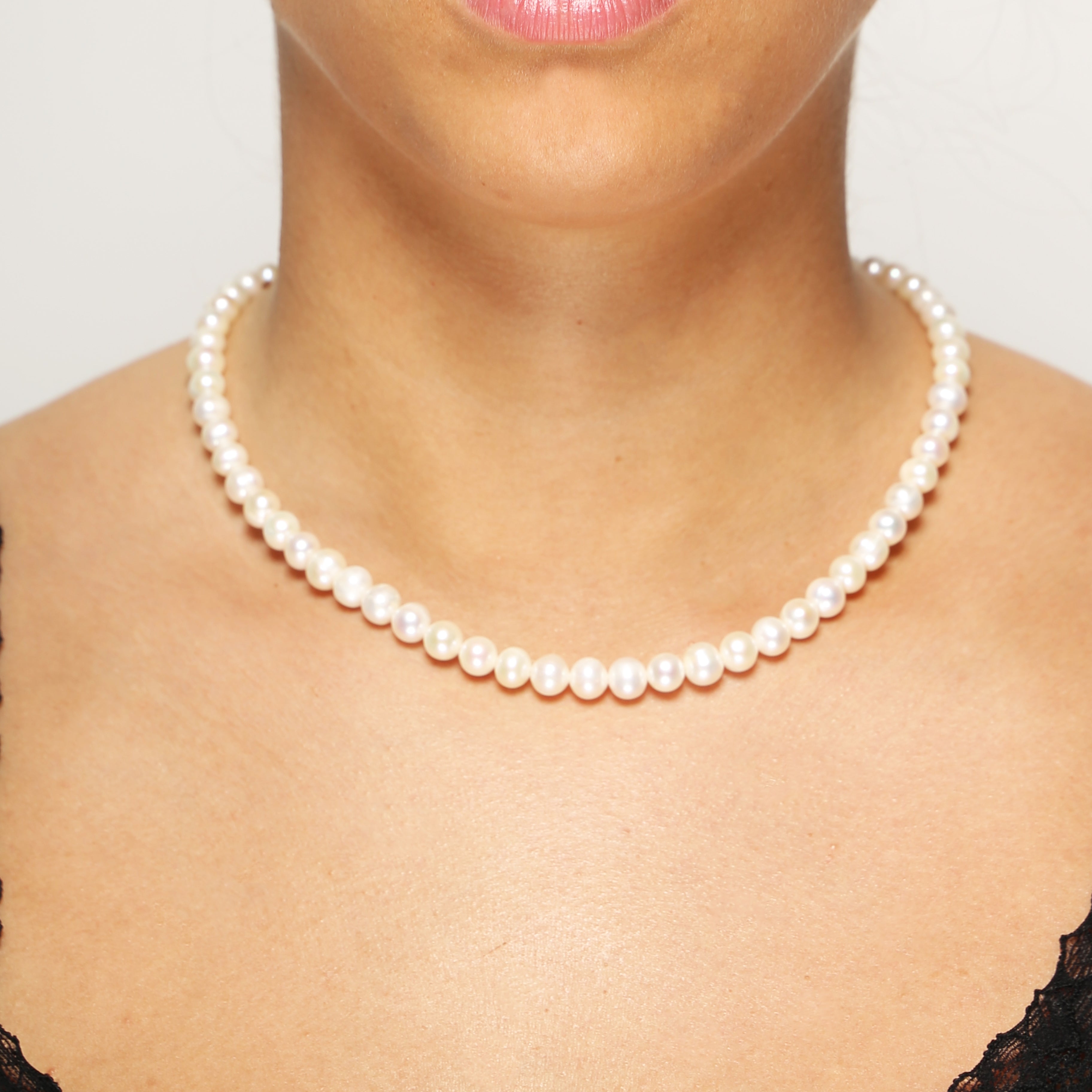 White Pearl Necklace