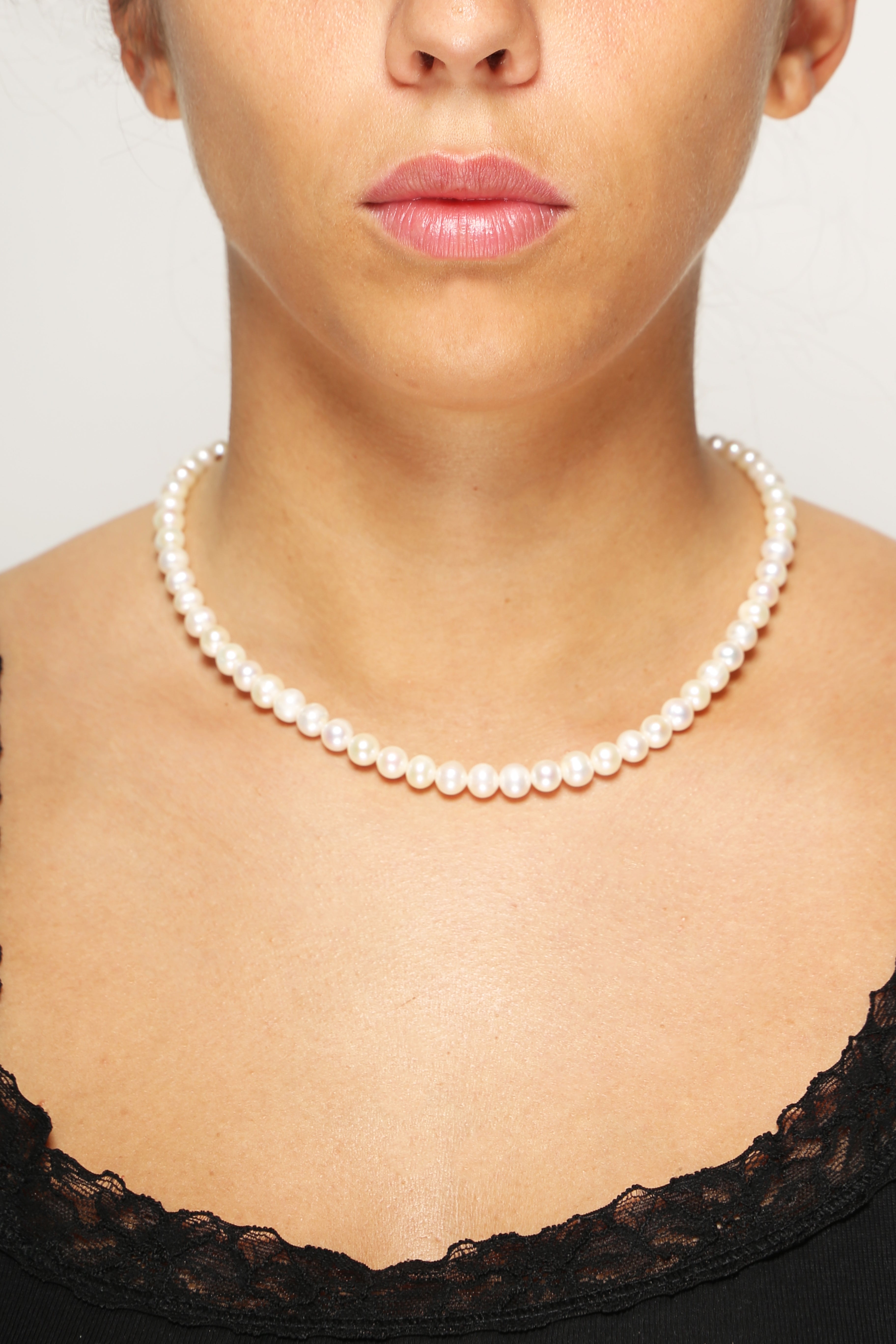 White Pearl Necklace