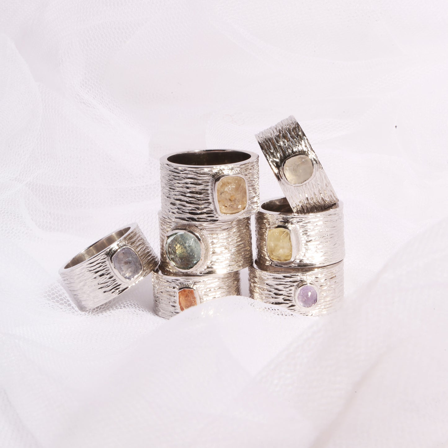 Unique pièces | Bague en Saphir bleu claire