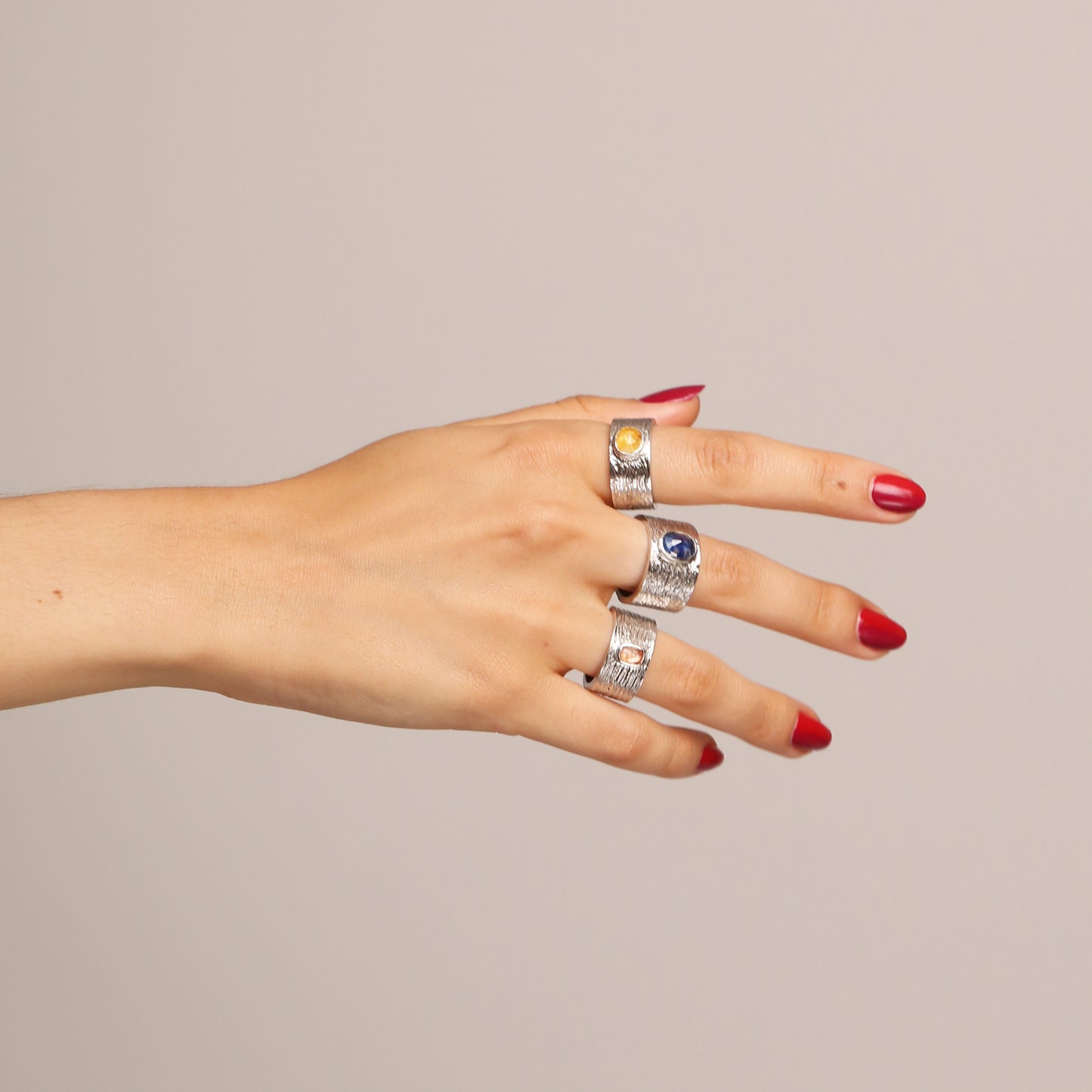 Unique pièces | Bague en Saphir bleu claire