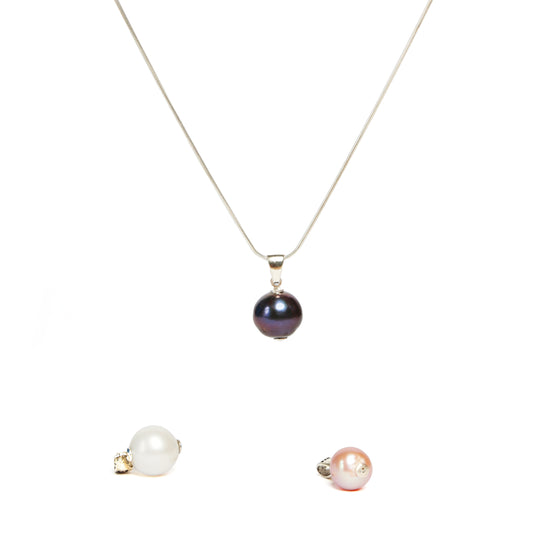 The Black Pearl Pendant