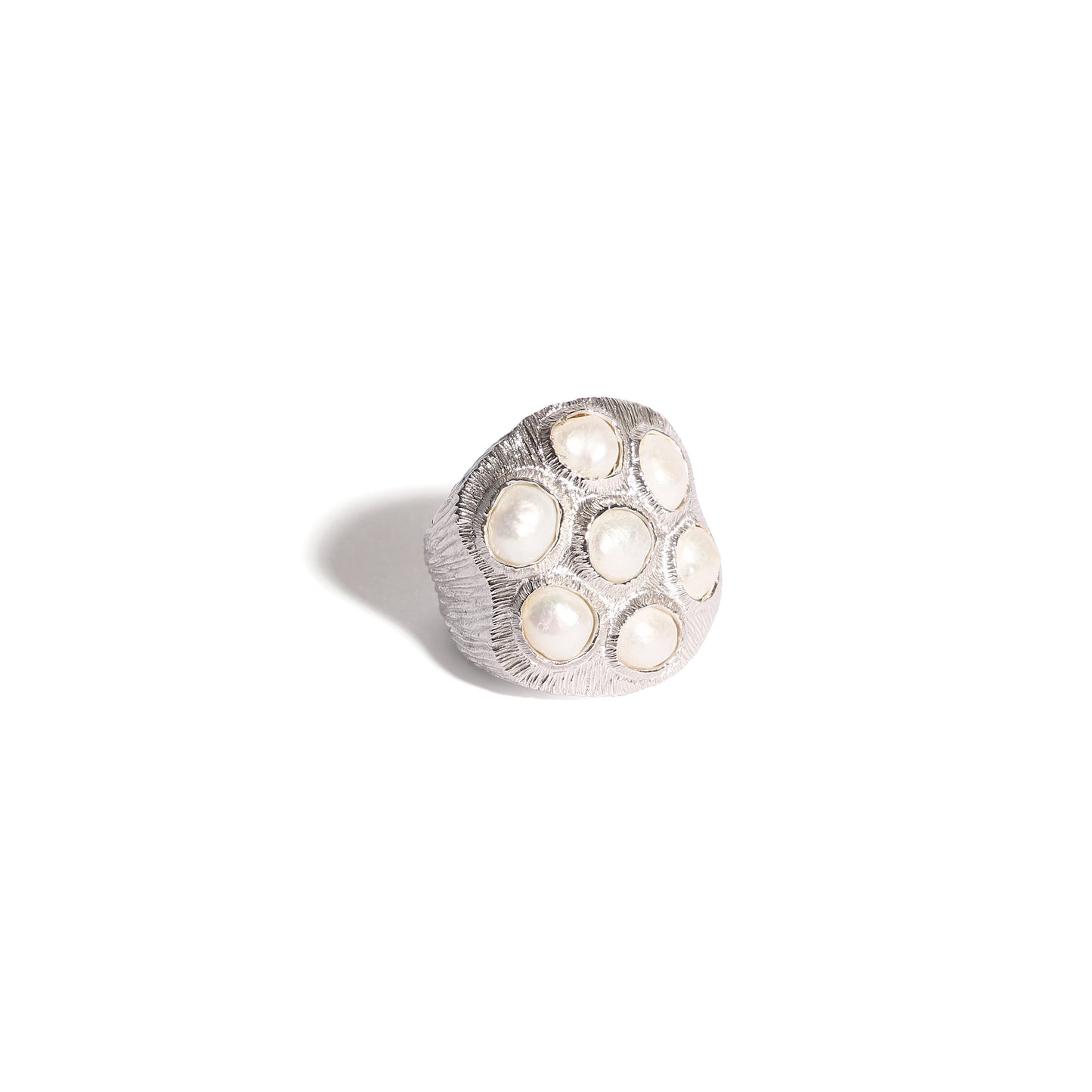 The Tortoise | 7 Pearl Ring