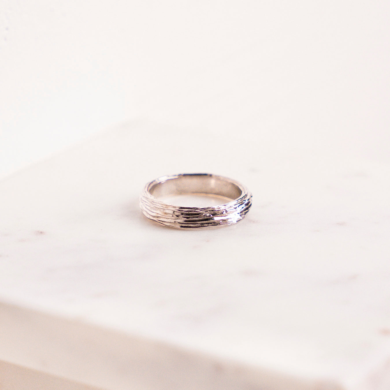 The Headless Oak anneau