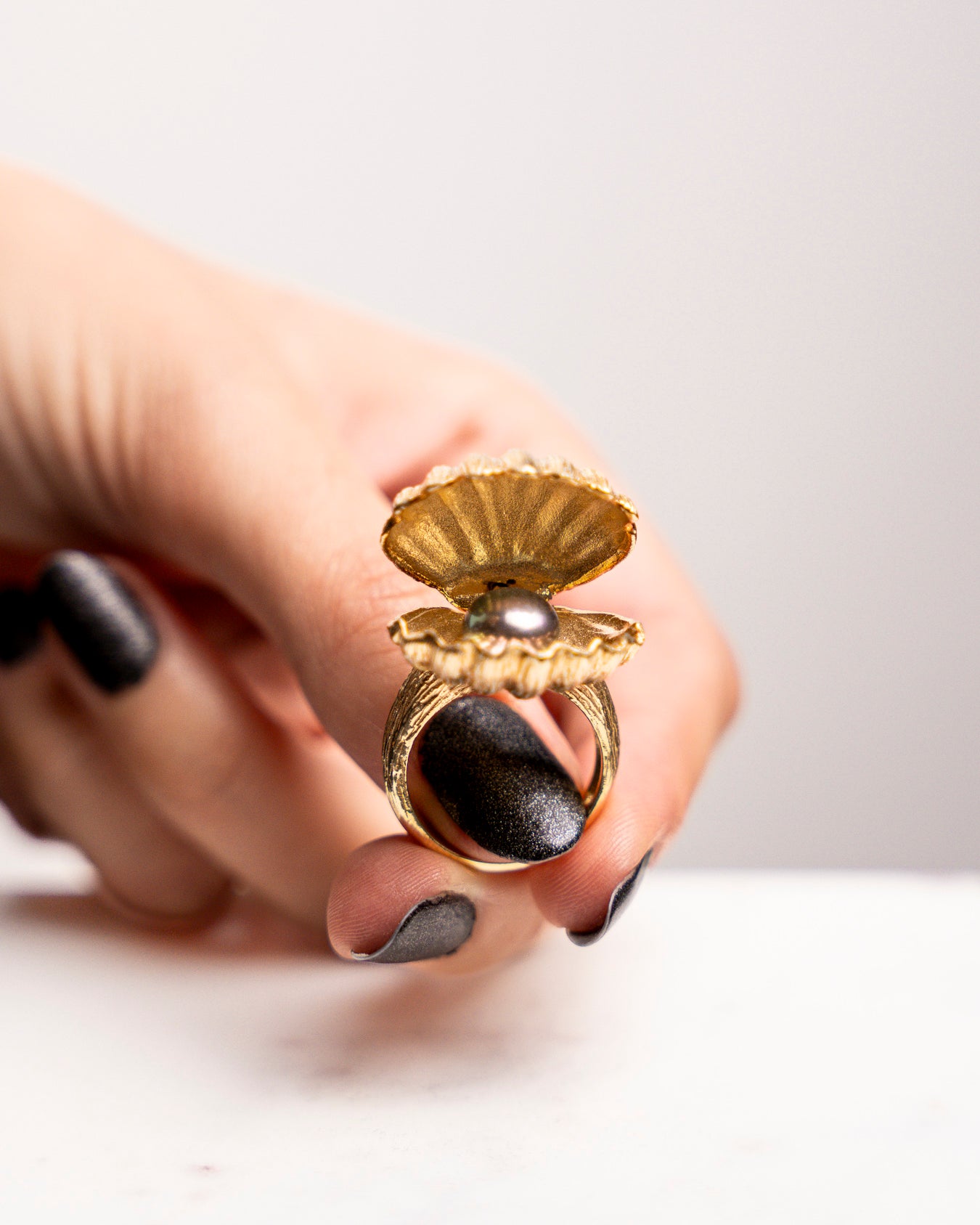 Bague Venus - Bague Perle blanche/Noire en Or