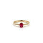 Anillo de rubí trenzado de oro de 8 quilates