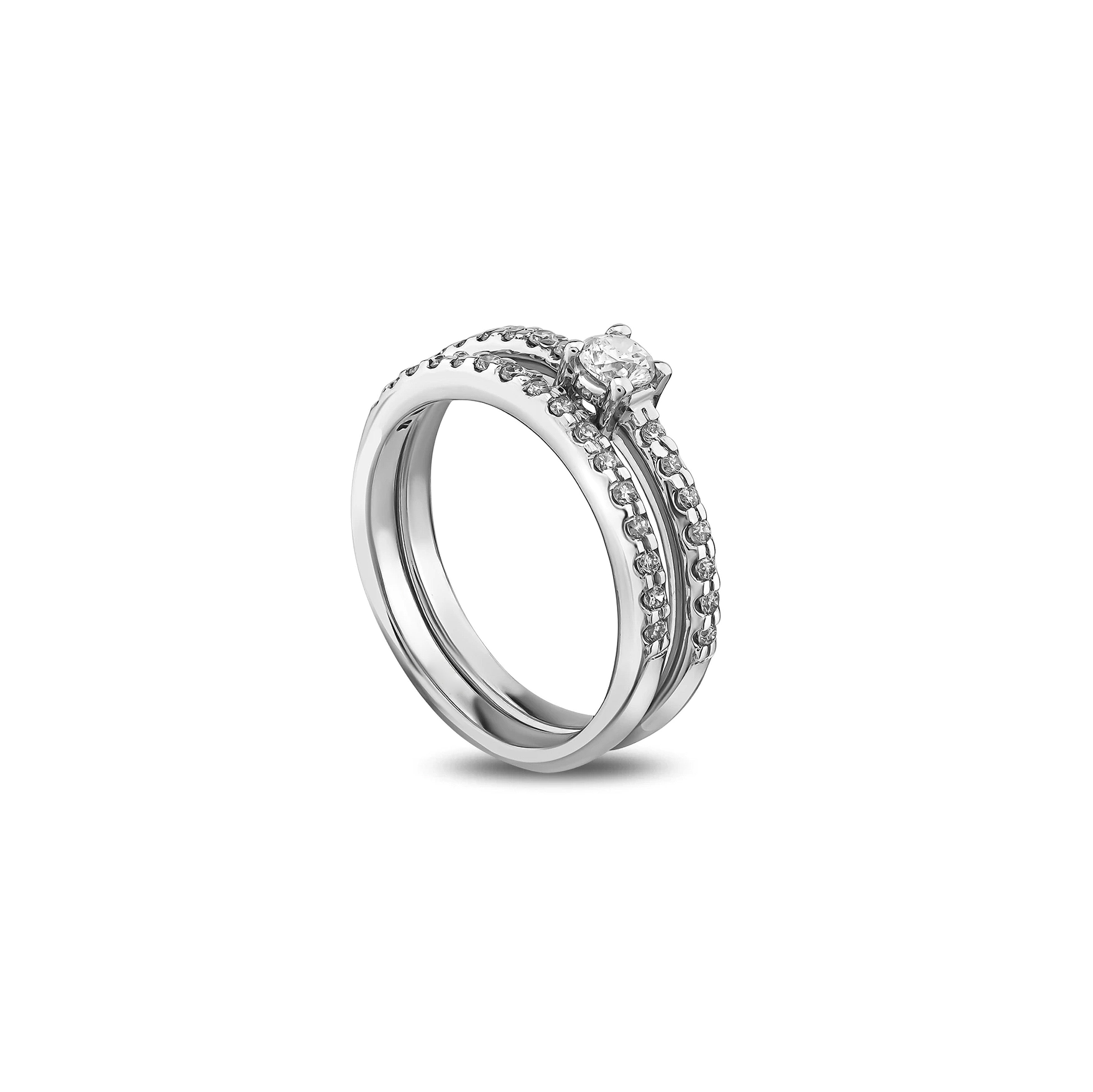 vue de côté bague de fiançailles diamant rond 0,54 carat en or blanc