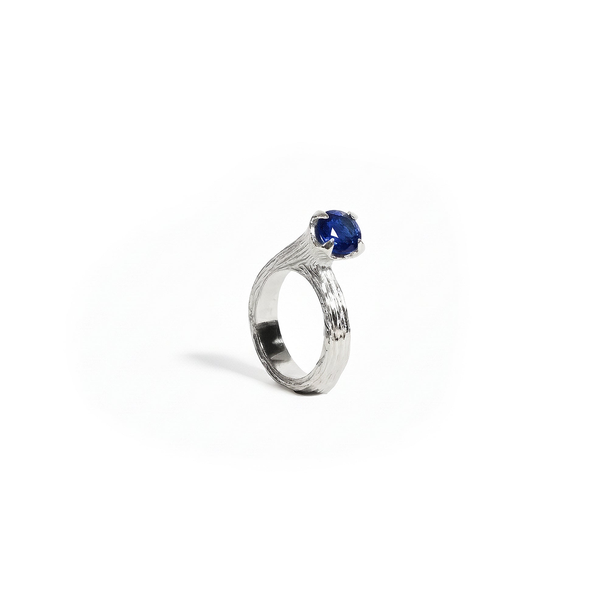 Bague Tulipe saphir en 14k or blanc 